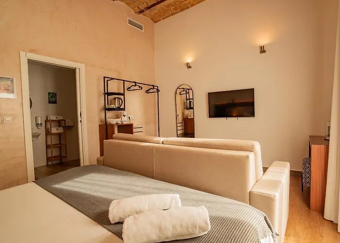 Isa Sevilla Suites
